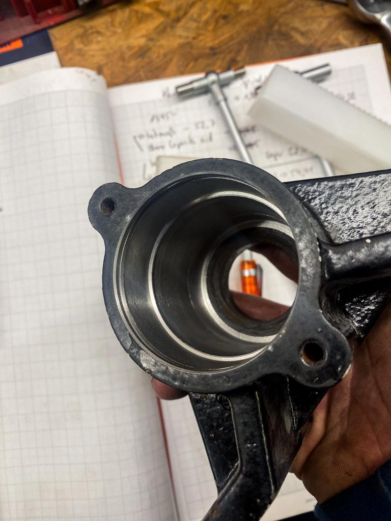 deGroot-Friedeburg-Ostfriesland-Friesland-hydraulikreparaturen-spindeln-schweißen-kostengünstig-ausgeschlagenesLager-instandsetzung-schnell-effizient